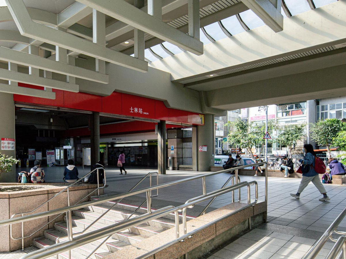 實景拍攝 捷運士林站